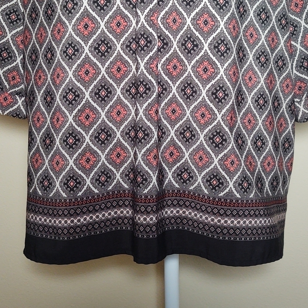 Ann Taylor Woman's Blouse - Picture 3 of 6